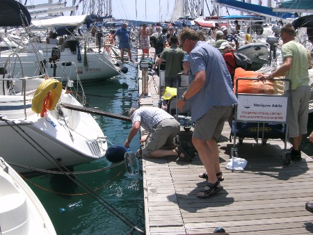 Gewusel in der Marina-Kastela !